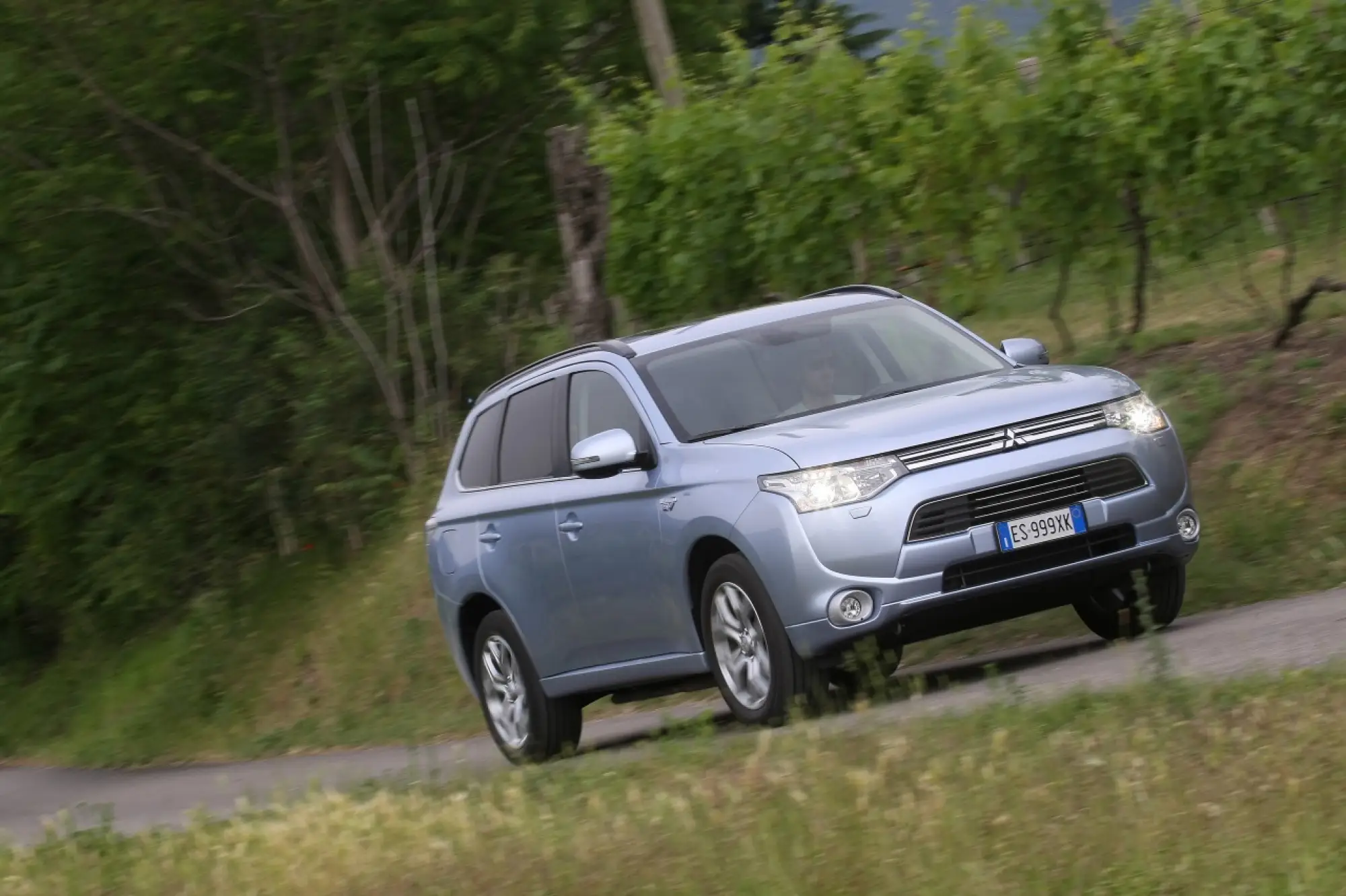 Mitsubishi Outlander PHEV - 261