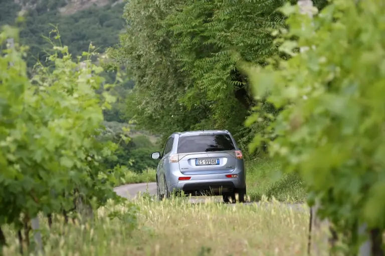 Mitsubishi Outlander PHEV - 263