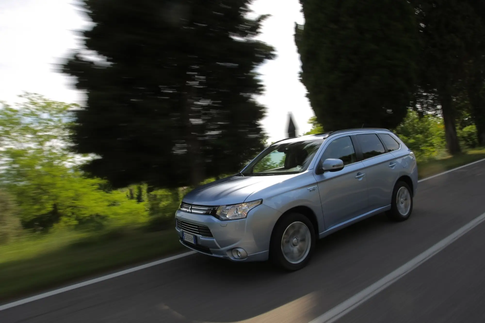 Mitsubishi Outlander PHEV - 20