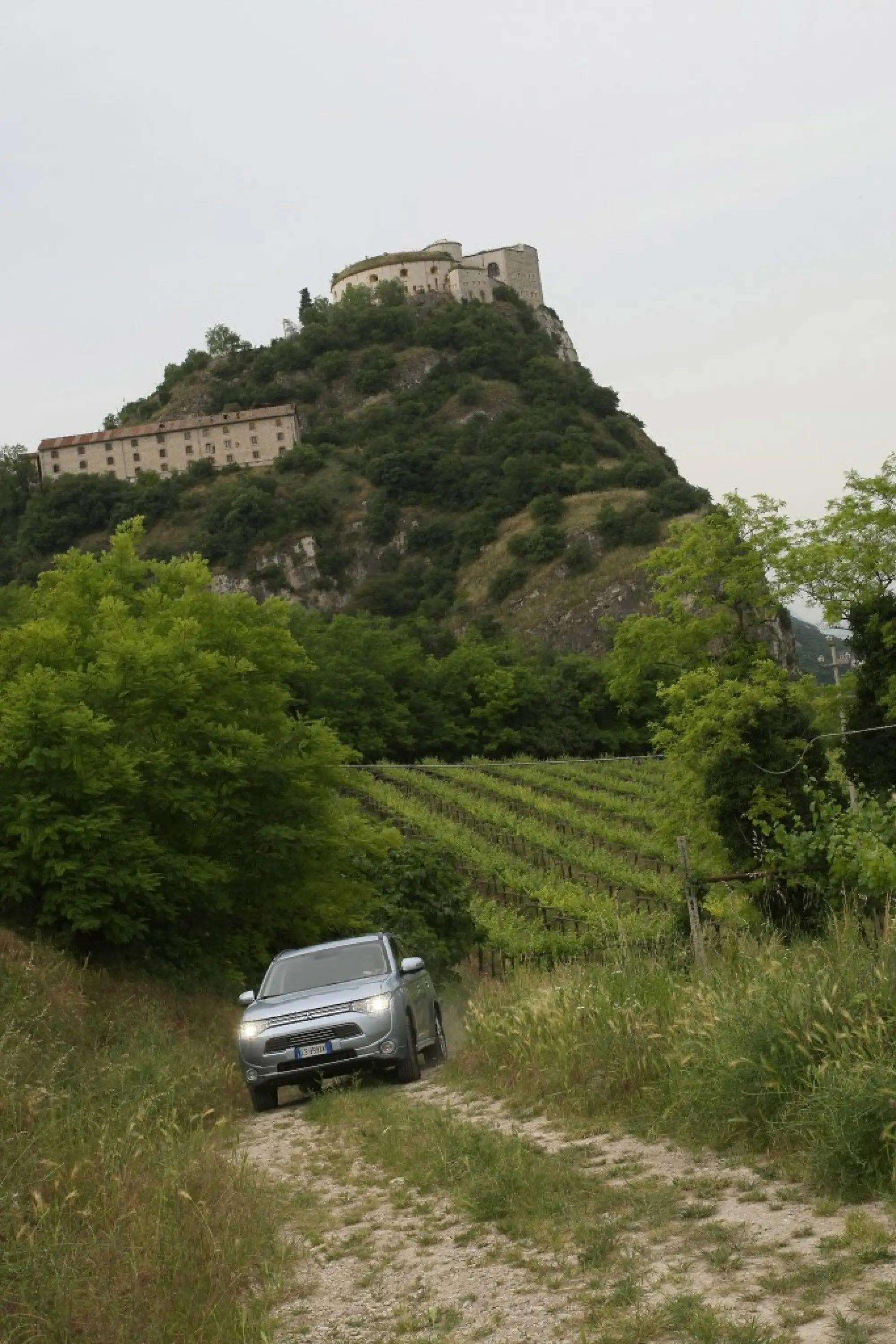 Mitsubishi Outlander PHEV - 273