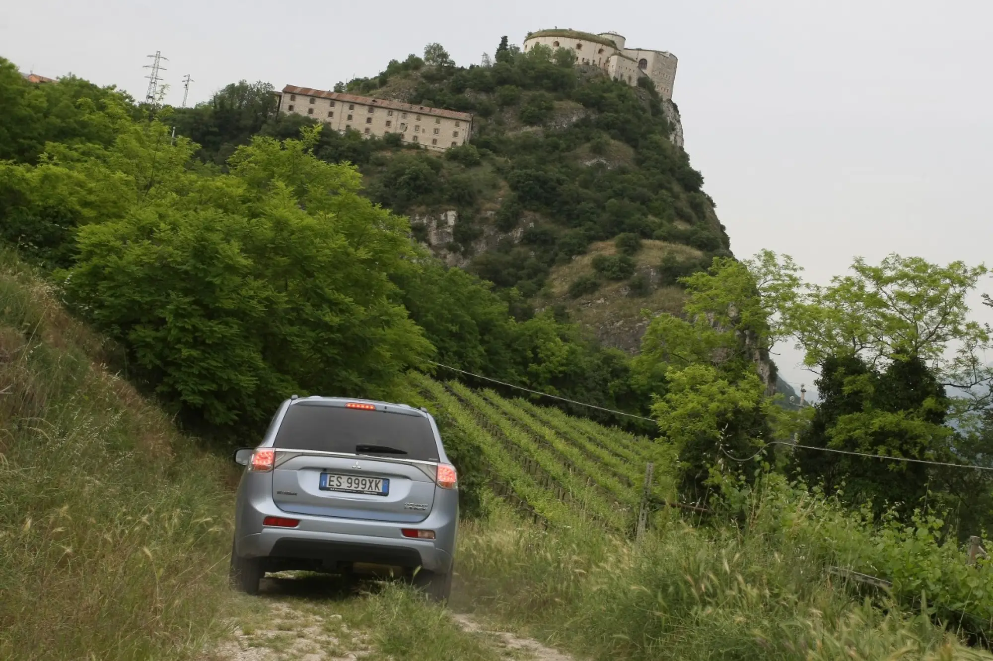 Mitsubishi Outlander PHEV - 277