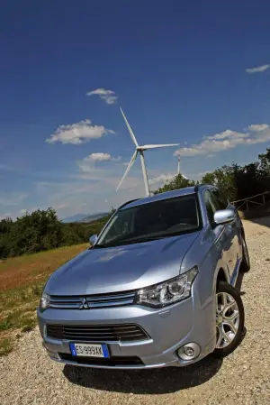 Mitsubishi Outlander PHEV - 287