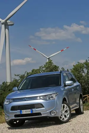 Mitsubishi Outlander PHEV