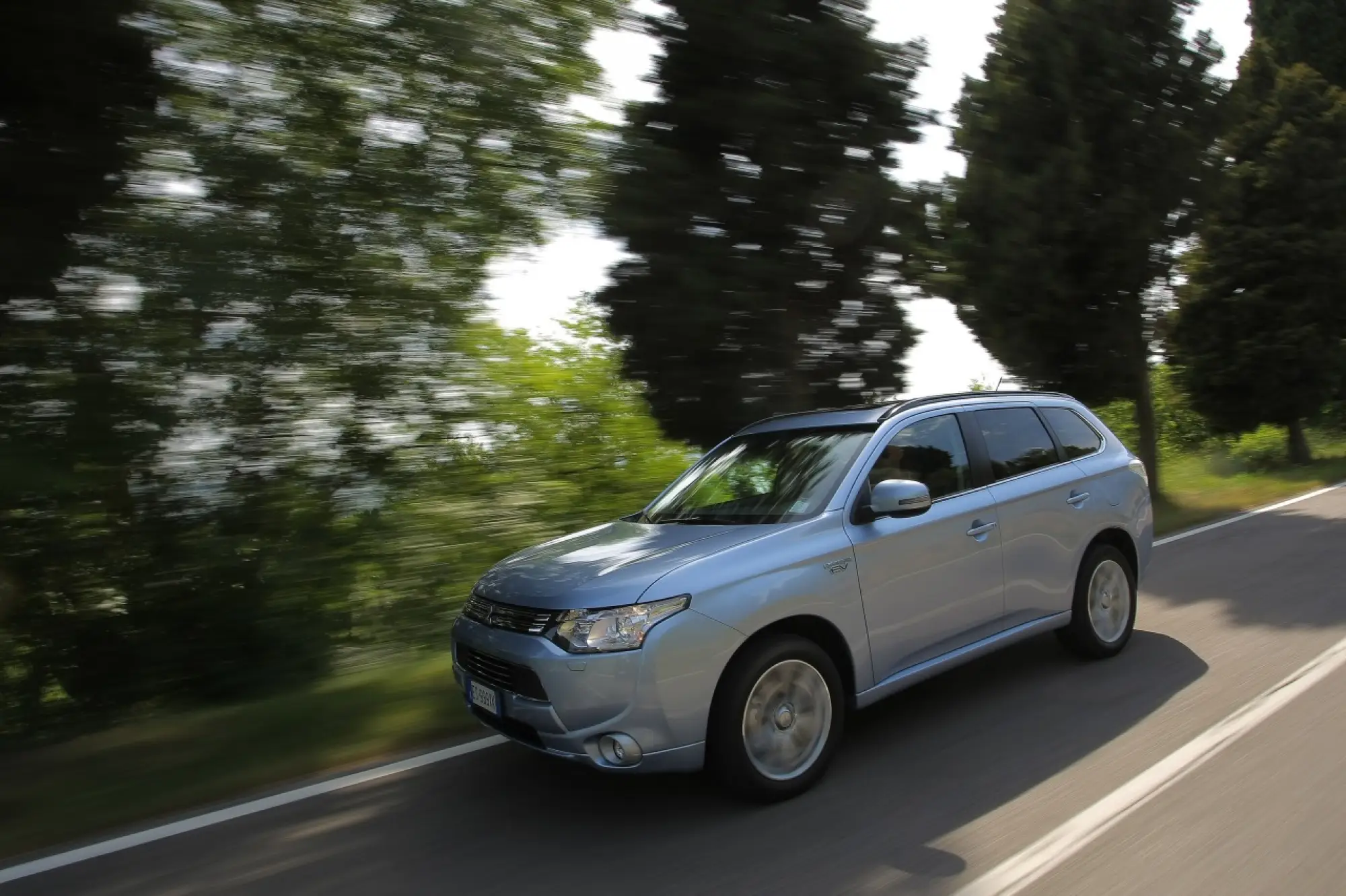 Mitsubishi Outlander PHEV - 22