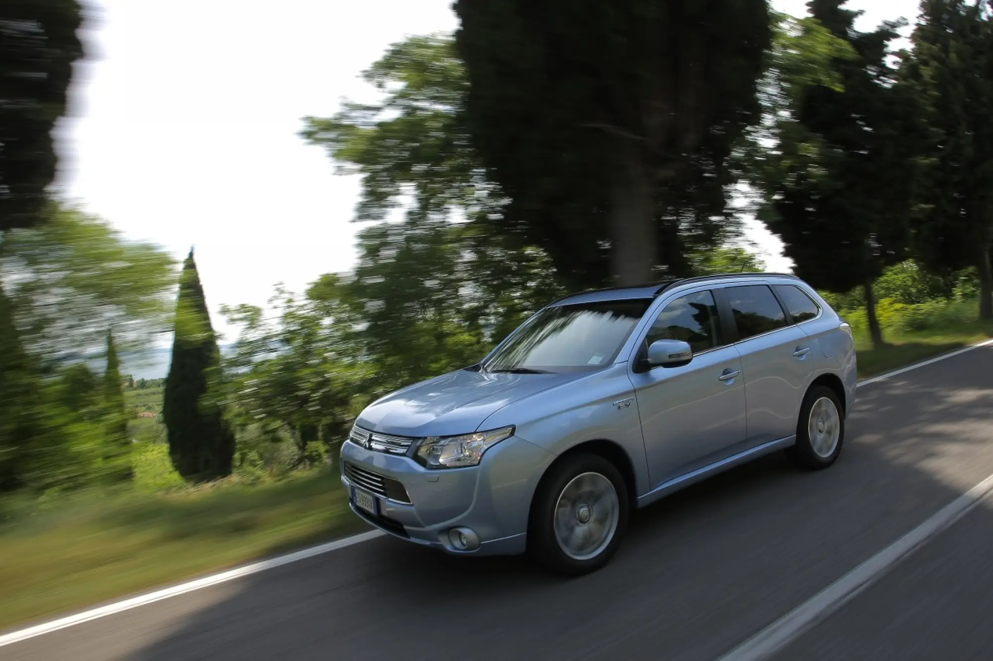 Mitsubishi Outlander PHEV - 23