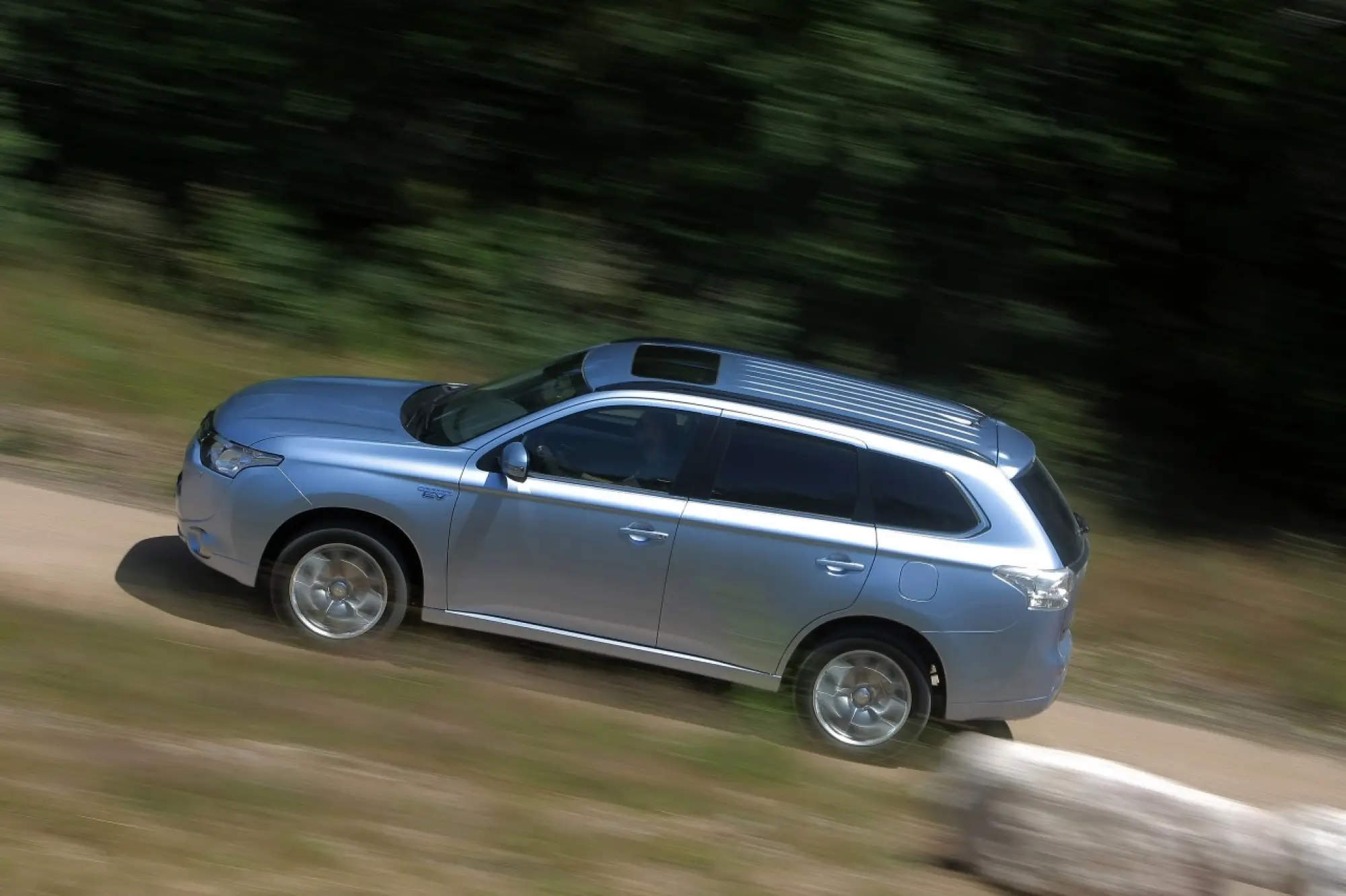 Mitsubishi Outlander PHEV - 328