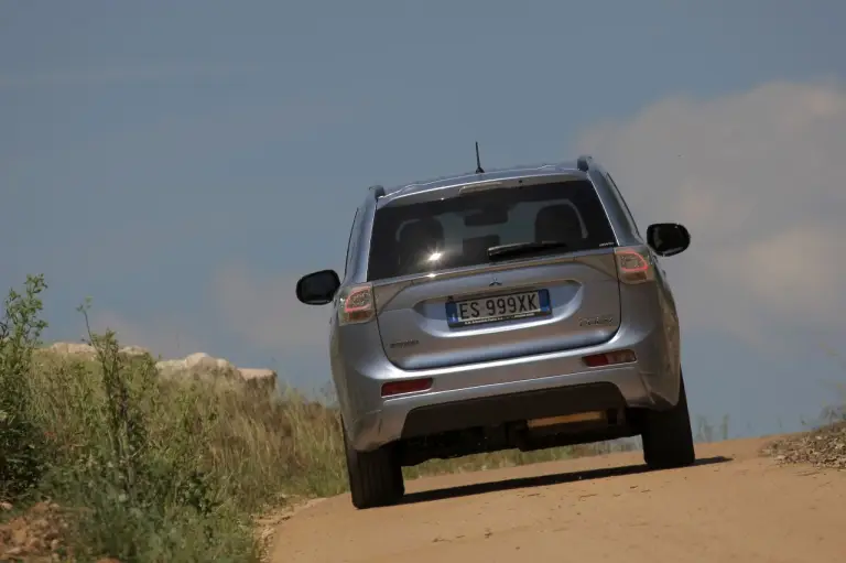 Mitsubishi Outlander PHEV - 333