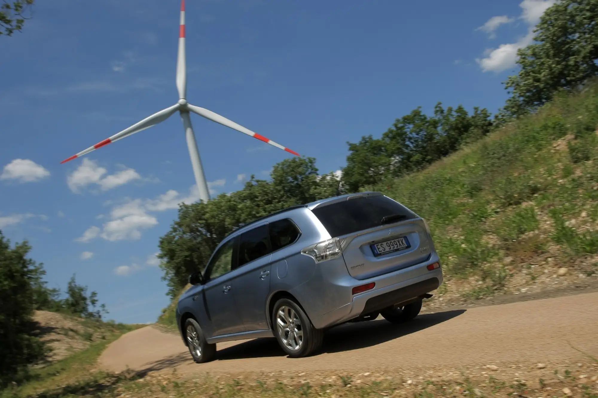 Mitsubishi Outlander PHEV - 341