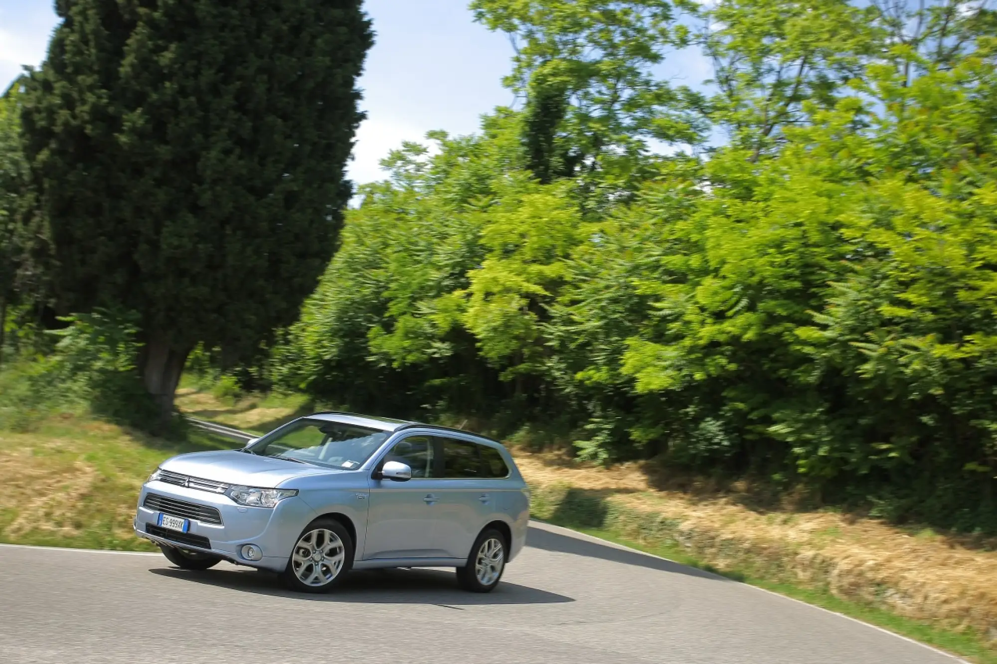 Mitsubishi Outlander PHEV - 57