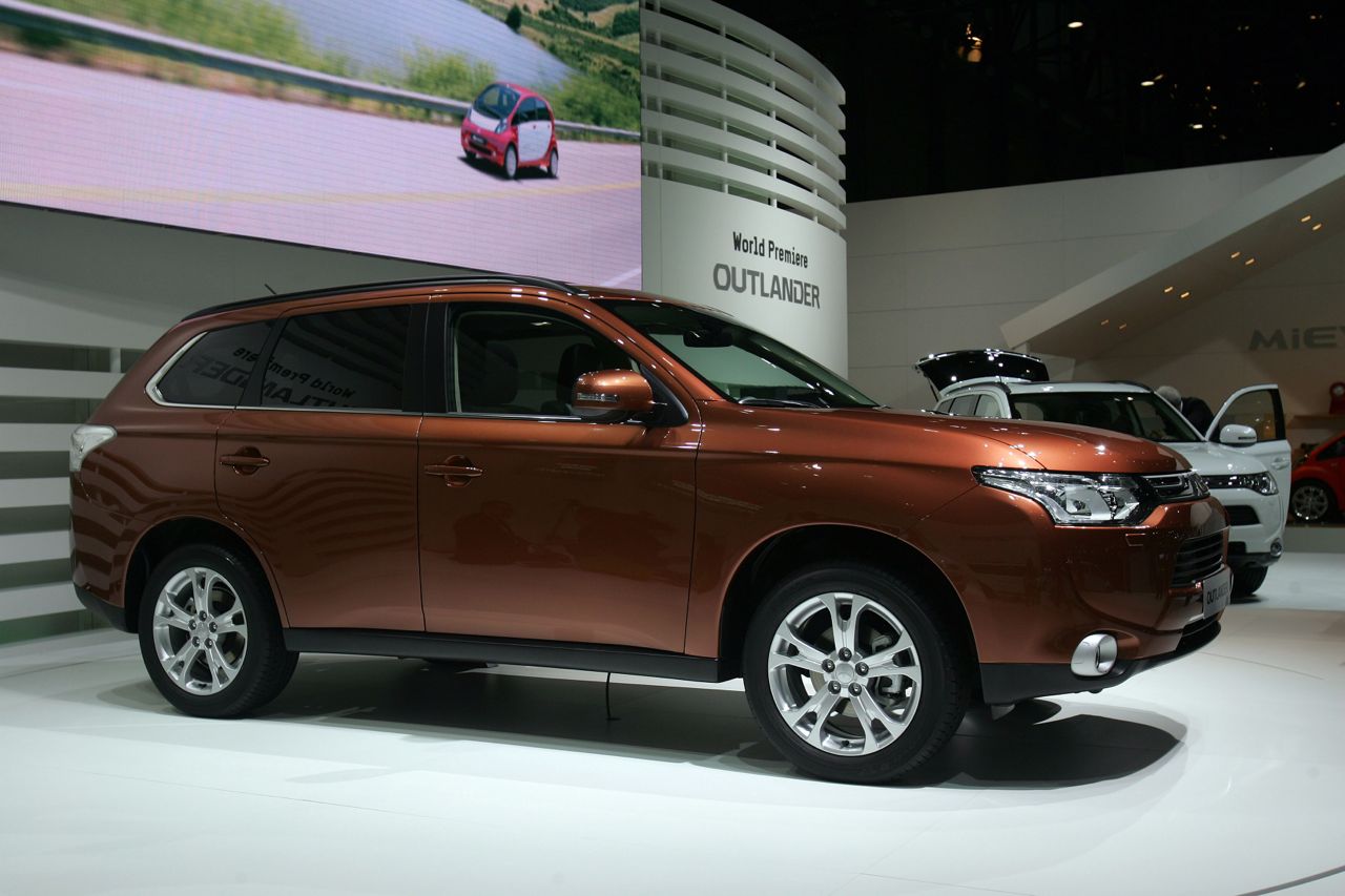 Mitsubishi Outlander - Salone di Ginevra 2012