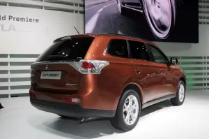Mitsubishi Outlander - Salone di Ginevra 2012