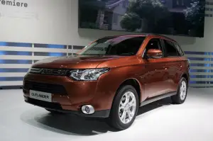 Mitsubishi Outlander - Salone di Ginevra 2012