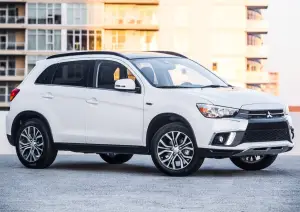 Mitsubishi Outlander Sport MY 2018 - 3