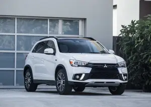 Mitsubishi Outlander Sport MY 2018