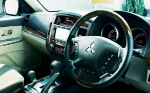 Mitsubishi Pajero 2015 - Foto ufficiali