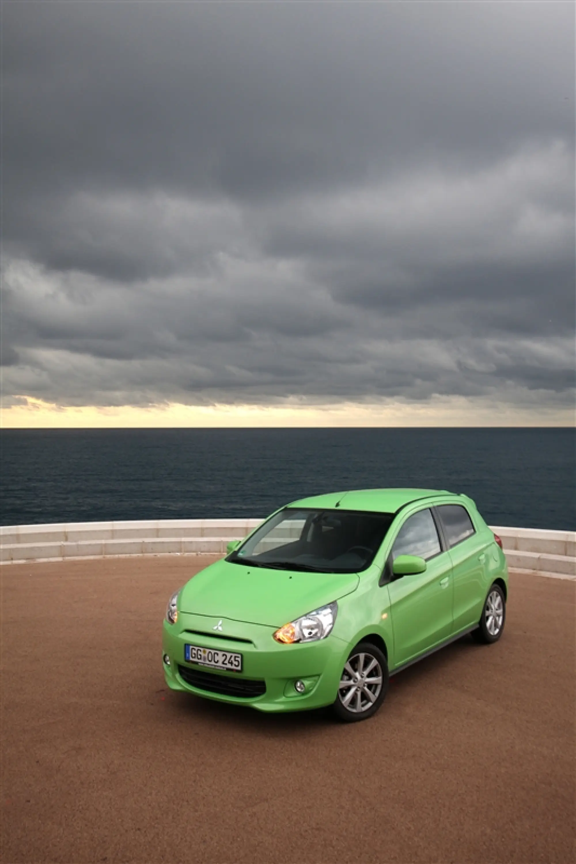 Mitsubishi Space Star - 15