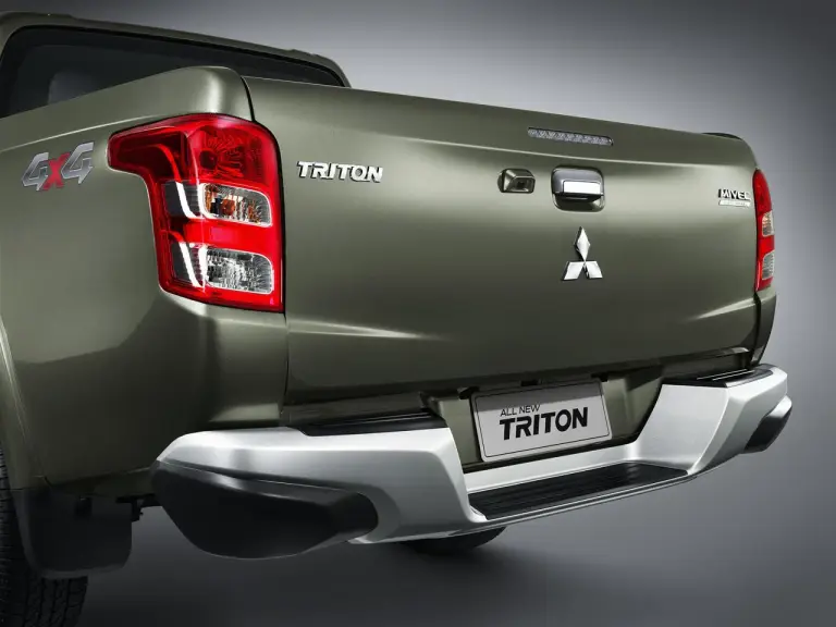 Mitsubishi Triton - 25