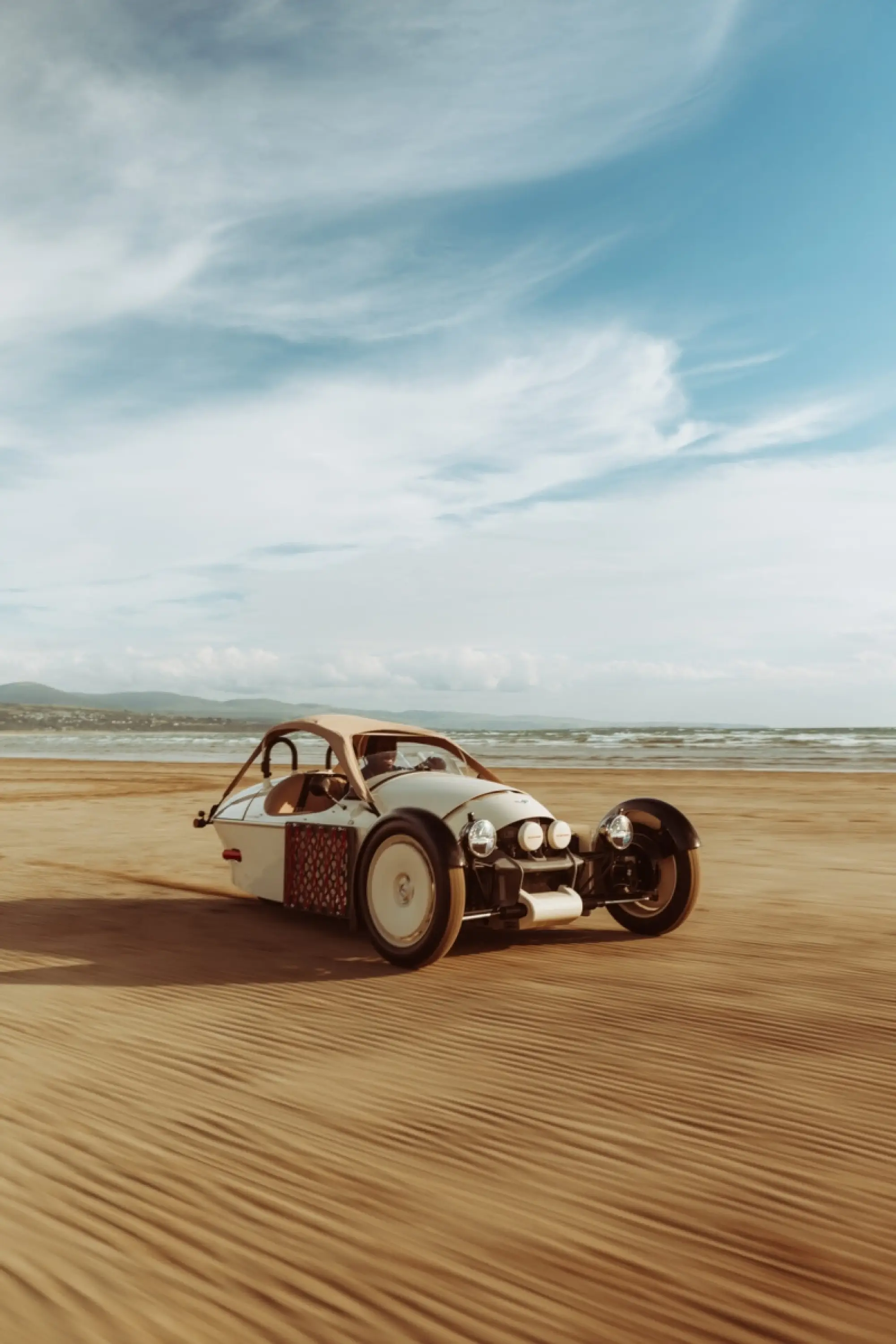 Morgan Super 3 x Orlebar Brown - Foto - 5
