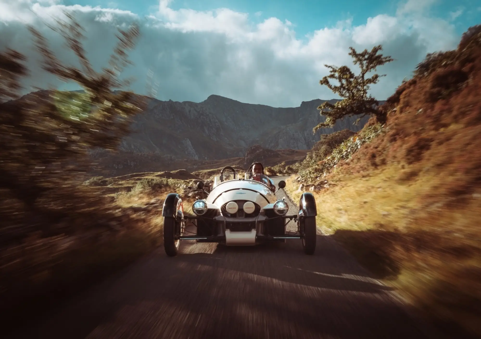 Morgan Super 3 x Orlebar Brown - Foto - 6