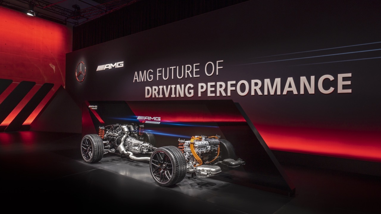 Motori V8 e 4 cilindri AMG E-Performance - Focus sulla meccanica 