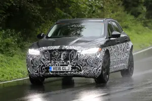 Muletto Jaguar J-Pace foto spia 9 settembre 2016