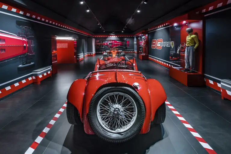Museo Ferrari - Mostre 90 anni e Hypercars - 10
