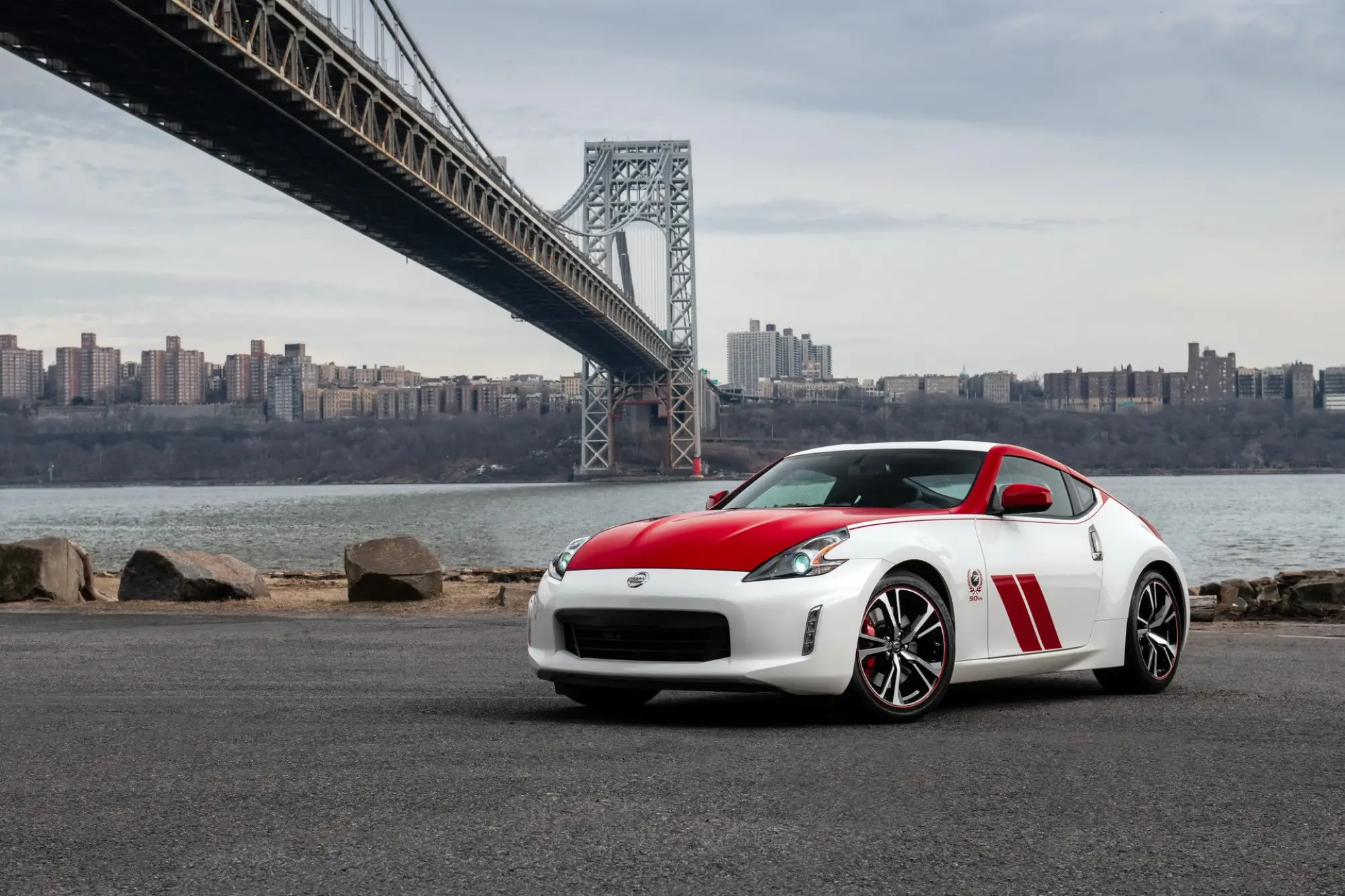 Nissan 370Z 50th Anniversary Edition - 10