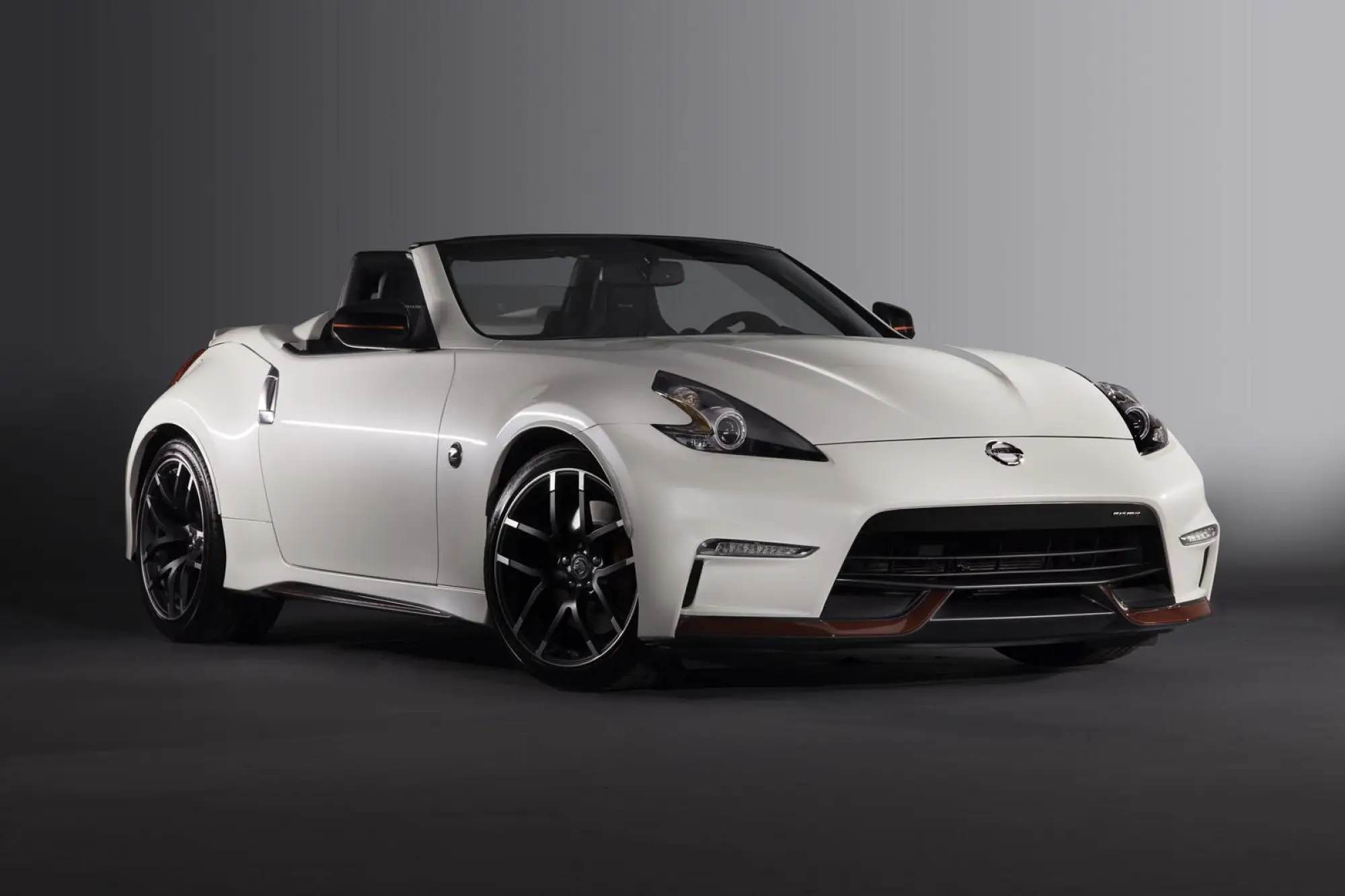 Nissan 370Z NISMO Roadster Concept - 6