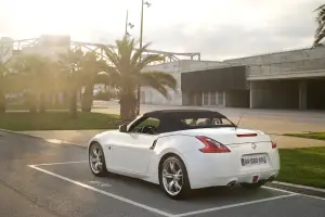 Nissan 370Z Roadster 2011
