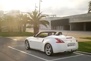 Nissan 370Z Roadster 2011