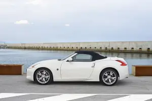 Nissan 370Z Roadster 2011