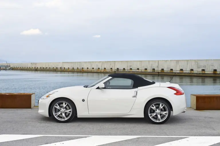 Nissan 370Z Roadster 2011 - 6