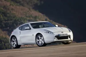 Nissan 370Z Roadster 2011