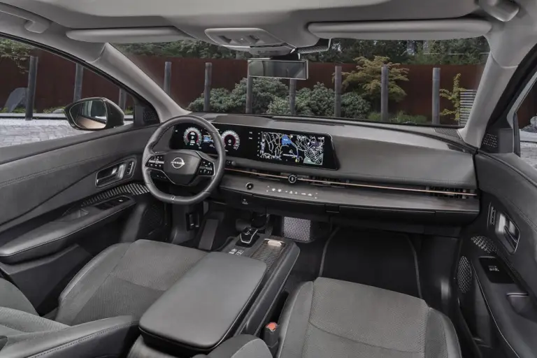 Nissan Ariya 2022 - primo contatto - 2