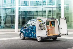 Nissan e-NV200 workspace