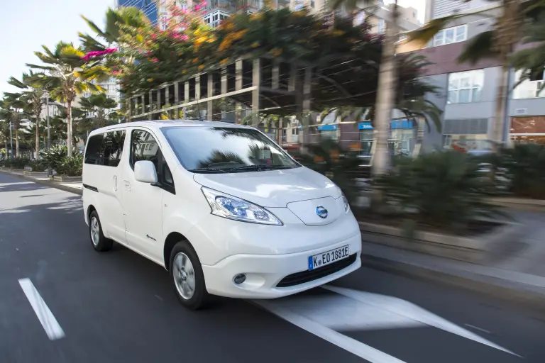 Nissan e-Van Sharing - 3