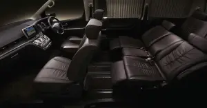Nissan Elgrand 2010
