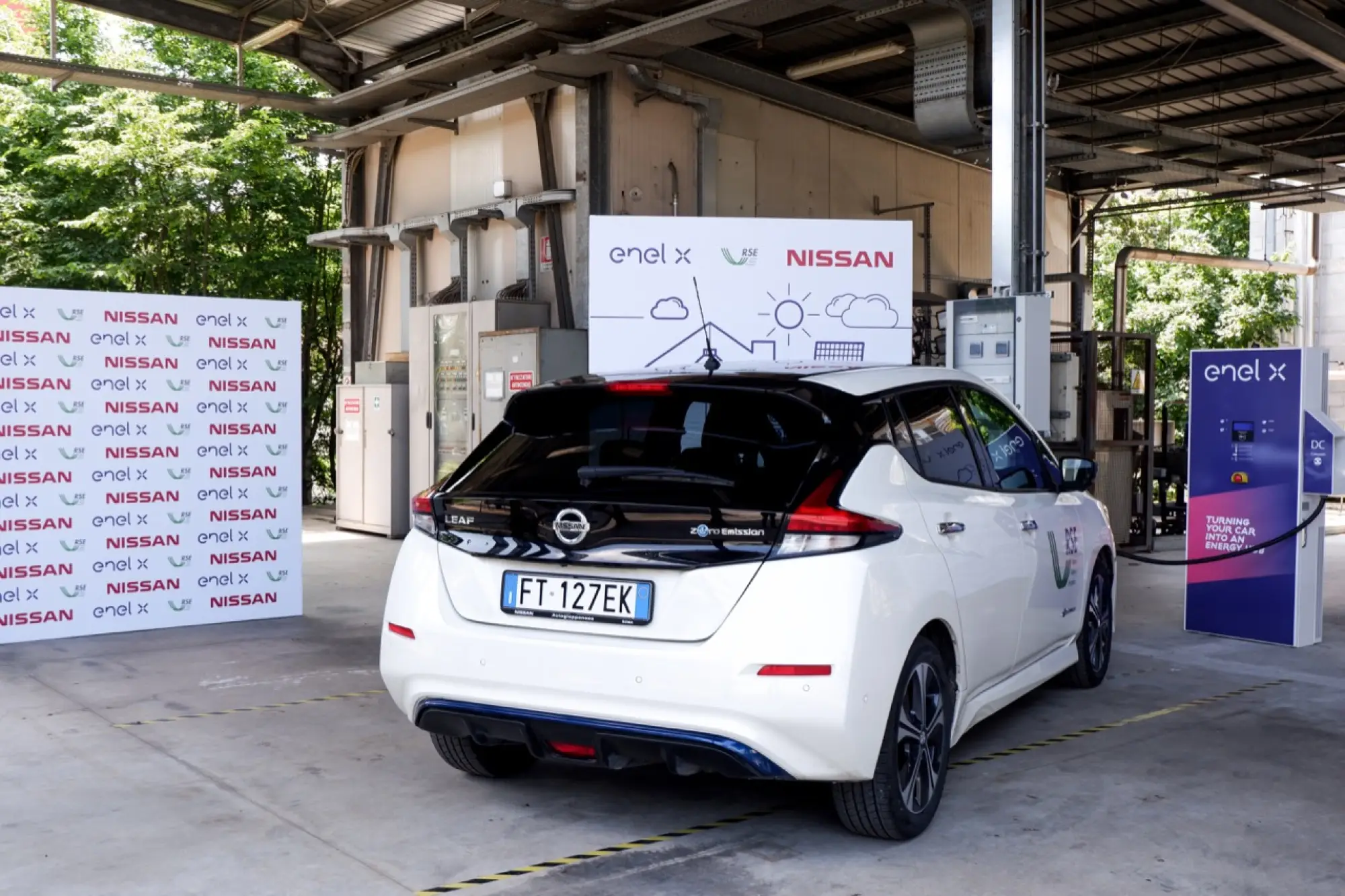 Nissan, Enel X e RSE - Sperimentazione Vehicle to Grid - 6