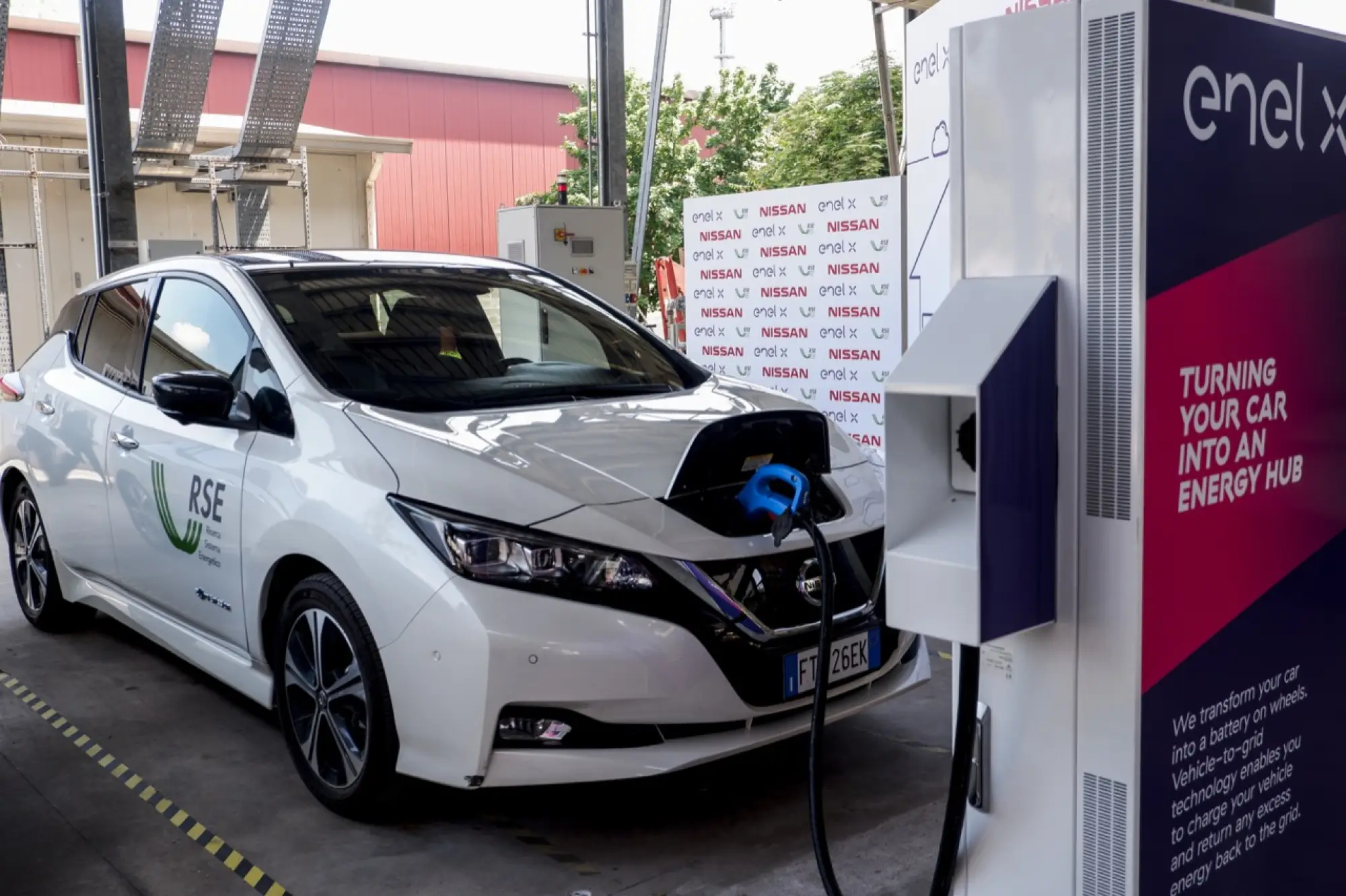 Nissan, Enel X e RSE - Sperimentazione Vehicle to Grid - 11
