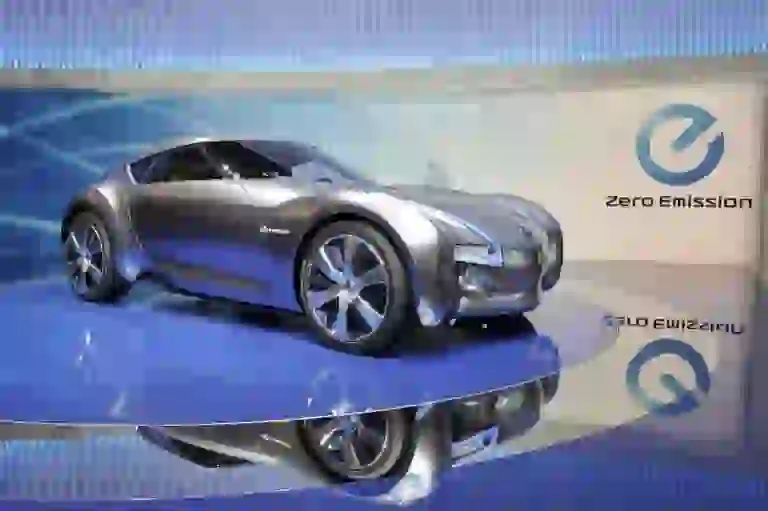 Nissan Esflow Sport Coupe' Concept - 3