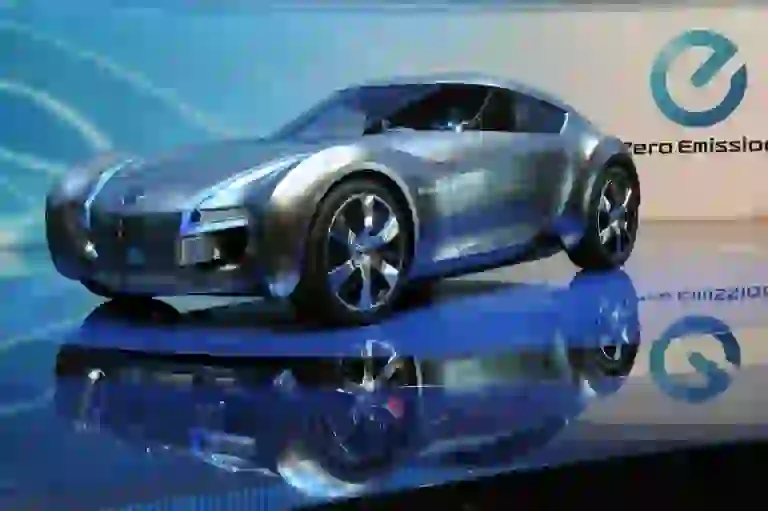 Nissan Esflow Sport Coupe' Concept - 5