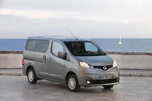 Nissan Evalia - 13