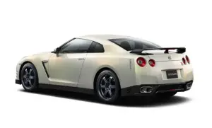 Nissan GT-R 2012 Egoist