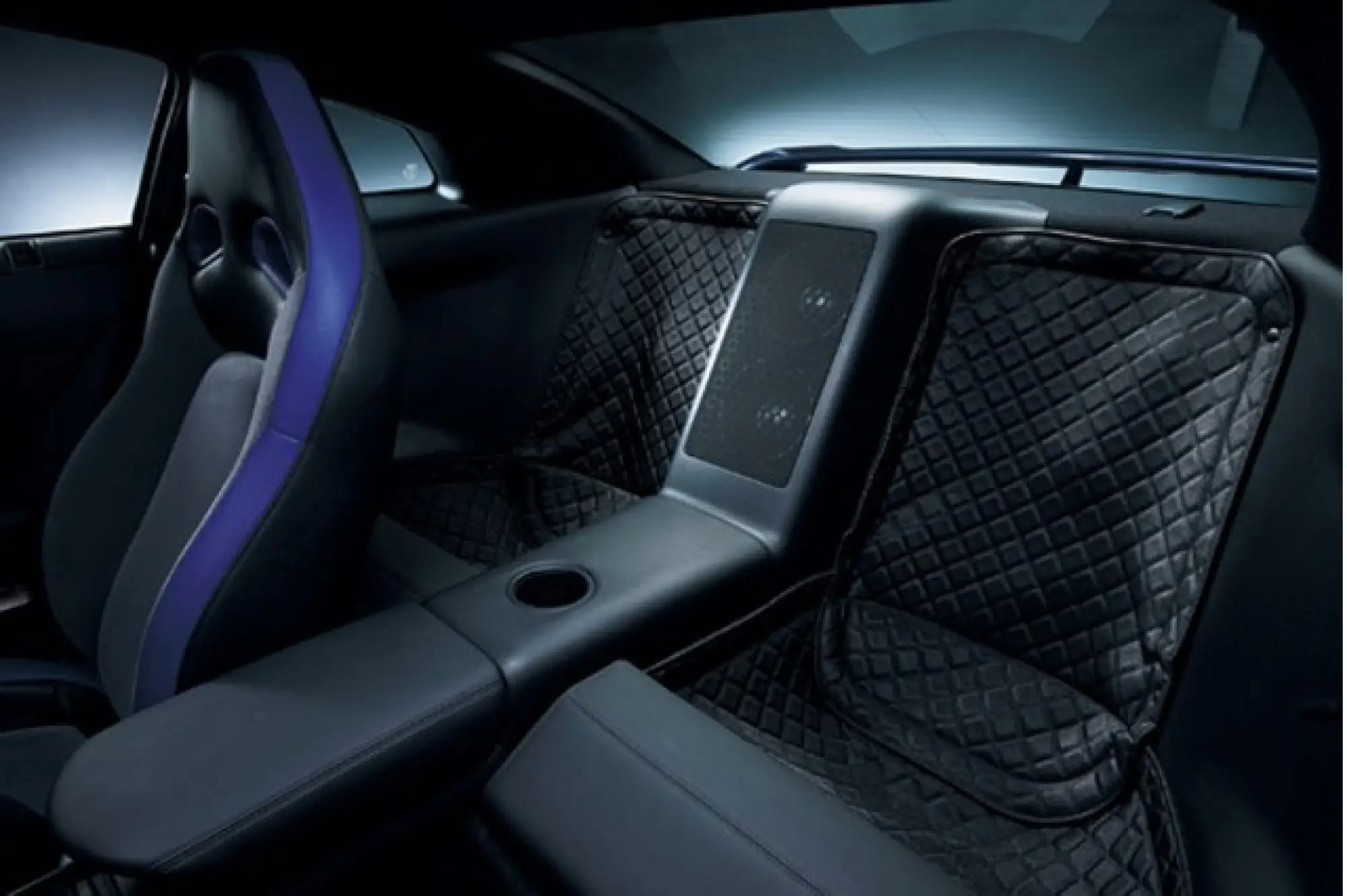 Nissan GT-R 2013, foto ufficiali - 5