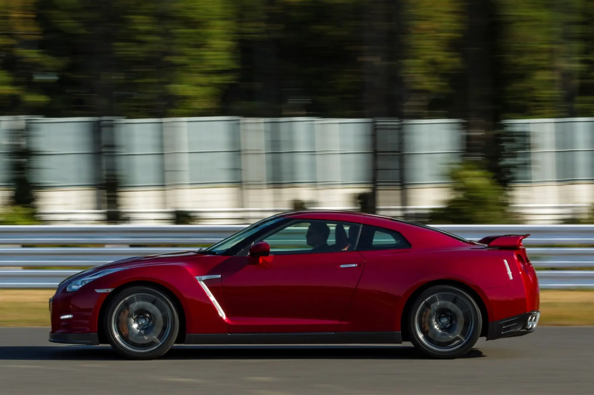Nissan GT-R 2014 - 2