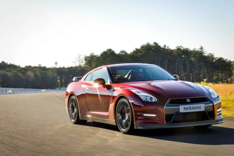 Nissan GT-R 2014 - 8