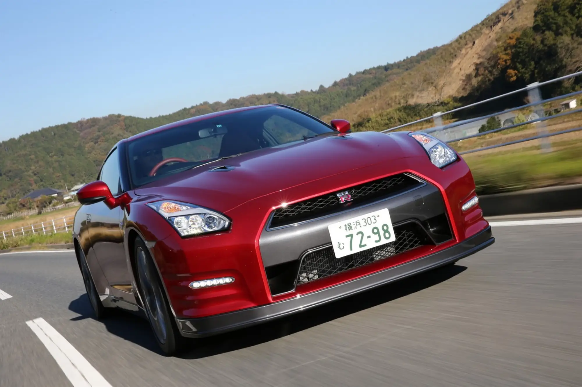 Nissan GT-R 2014 - 18