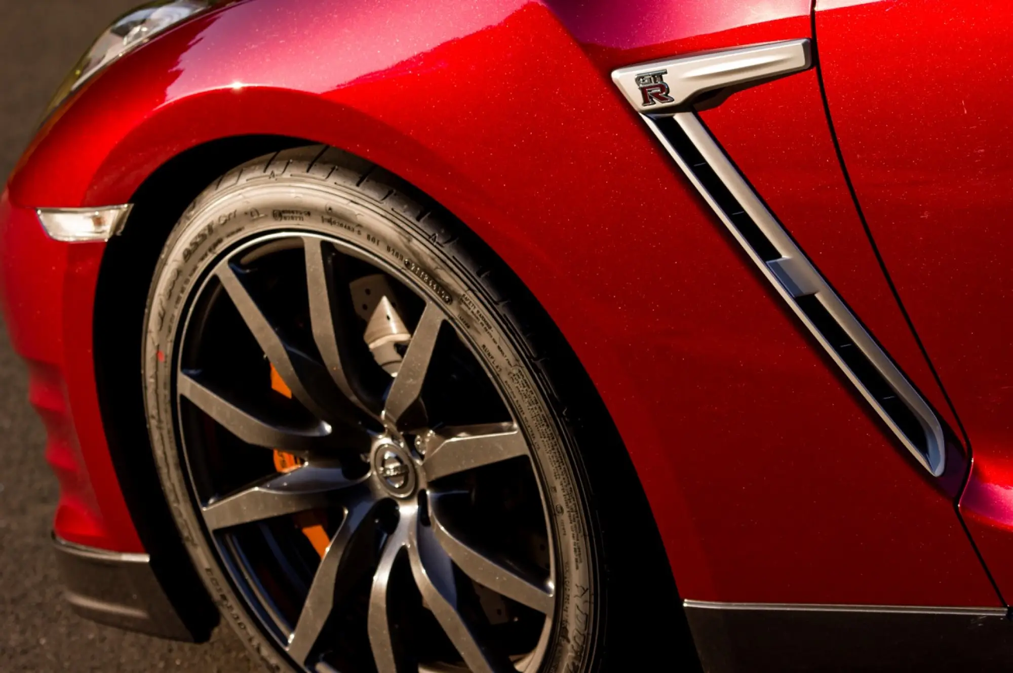 Nissan GT-R 2014 - 46
