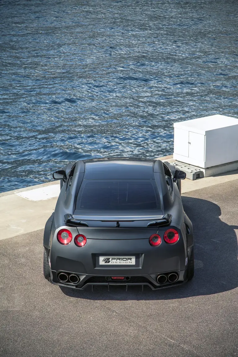 Nissan GT-R by Prior Design - 2