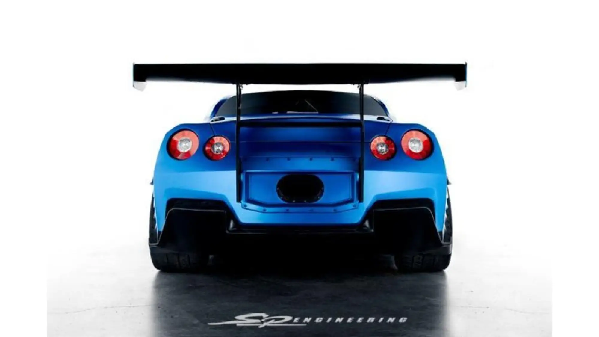 Nissan GT-R Fast and Furious 6 - 2
